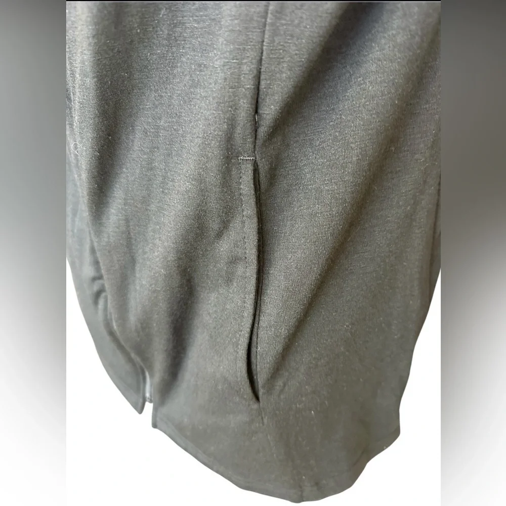 NWOT Deyeek Women’s Black Long Sleeve Zip Up Post Op Shirt w/ Drain Pockets M - Picture 5 of 12
